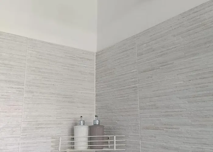 Tommy アパート ローマ