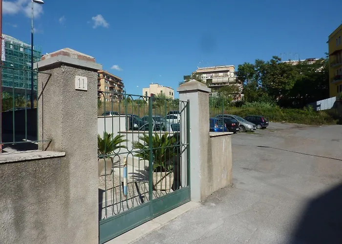 Tommy アパート ローマ