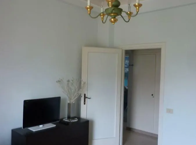 Tommy アパート *